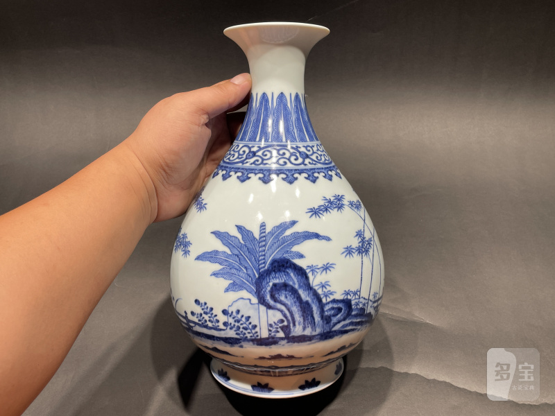 清乾隆 青花竹石芭蕉图玉壶春瓶 - 图2